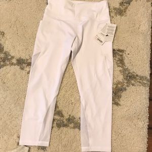 Athleta white cropped workout leggings